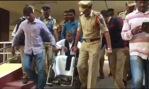 మందకృష్ణ మాదిగ అరెస్టు మందకృష్ణ మాదిగ అరెస్టు