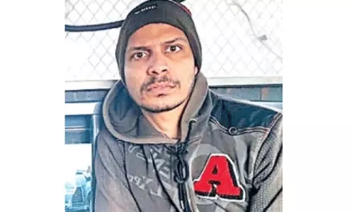 ఓ అమ్మాయిని ప్రేమించాడు.. ప్రేమ విఫలమై పొరపాటున పాక్ కు వెళ్లాడు: విశాఖ కుర్రాడు ప్రశాంత్ తండ్రి