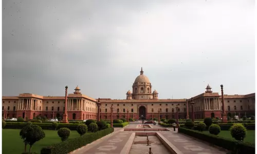 రాజ్భవన్లో గవర్నర్ను కలిసిన అఖిలపక్ష నేతలు రాజ్భవన్లో గవర్నర్ను కలిసిన అఖిలపక్ష నేతలు