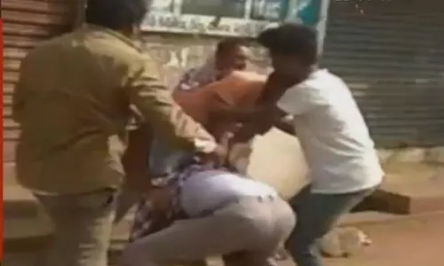రాజమండ్రిలో దారుణ ఘటన.. కానిస్టేబుల్‌పై కత్తులపై దాడి