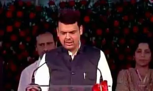 మహారాష్ట్ర సీఎంగా ప్రమాణస్వీకారం చేసిన దేవేంద్ర ఫడ్నవీస్