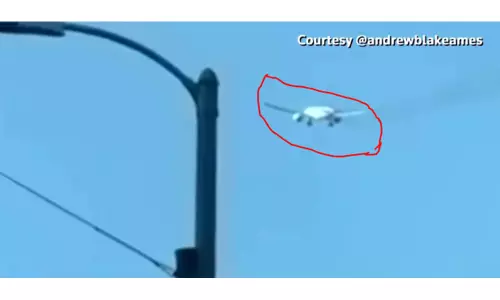 347 మంది ప్రయాణీకులు.. 18 మంది సిబ్బంది.. బోయింగ్ విమానం  ఇంజిన్ లో మంటలు.. అప్పుడేం జరిగిందో చూడండి!