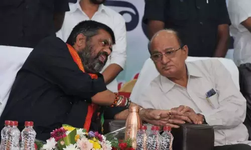 పర్యాటక రంగాన్ని ఆదాయ వనరుగా మార్చాలి: మంత్రి అవంతి