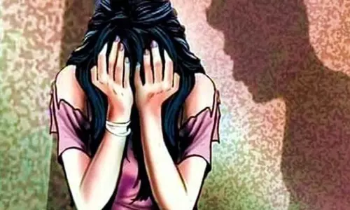 సంతాన ప్రాప్తి కోసం ఆలయానికి వస్తే.. ఒంటరిగా మాట్లాడాలని చెప్పి, అర్చకుడి అత్యాచారయత్నం!