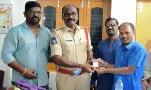 ఫోటోలు మధురమైన జ్ఞాపకాలు