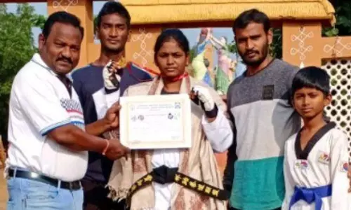 ఘనంగా బ్రూస్ లీ జన్మదిన వేడుకలు