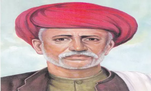 నేడు పూలే వర్థంతి కార్యక్రమానికి సీఎం జగన్ నేడు పూలే వర్థంతి కార్యక్రమానికి సీఎం జగన్