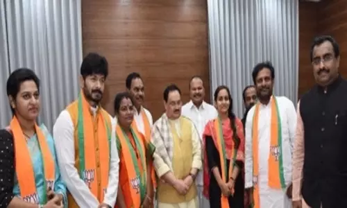 బీజేపీలో చేరిన బైరెడ్డి, బిగ్బాస్ విన్నర్ కౌశల్ బీజేపీలో చేరిన బైరెడ్డి, బిగ్బాస్ విన్నర్ కౌశల్