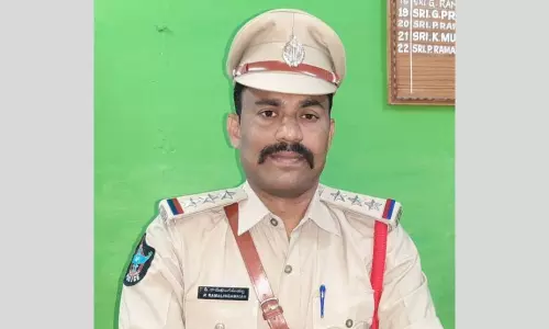 విద్యార్థులకు శక్తి టీం అవగాహన కార్యక్రమం