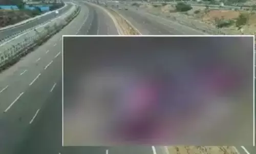 శంషాబాద్లో దారుణం.. మహిళ మృతదేహం కలకలం శంషాబాద్లో దారుణం.. మహిళ మృతదేహం కలకలం