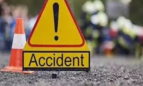 రోడ్డు ప్రమాదంలో ఒకరికి తీవ్రగాయం