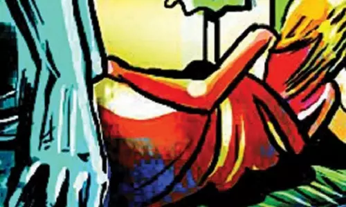 భారీ వ్యభిచార ముఠా గుట్టు రట్టు భారీ వ్యభిచార ముఠా గుట్టు రట్టు