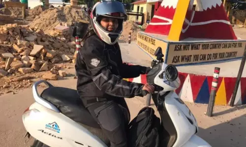 దిశ ఘటనకు నిరసనగా.. 3,200 కిలోమీటర్లు స్కూటర్‌పై ప్రయాణం