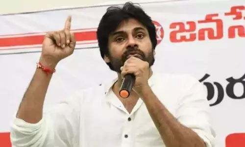 వారిని బెత్తంతో కొట్టాలి.. చంపే హక్కు లేదు : పవన్ కళ్యాణ్ వారిని బెత్తంతో కొట్టాలి.. చంపే హక్కు లేదు : పవన్ కళ్యాణ్