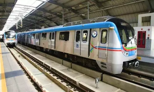 హైదరాబాద్ మెట్రో సంచలన నిర్ణయం