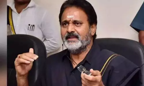 ఉల్లిపాయల కొరత సృష్టిస్తే చర్యలు: మంత్రి మోపిదేవి