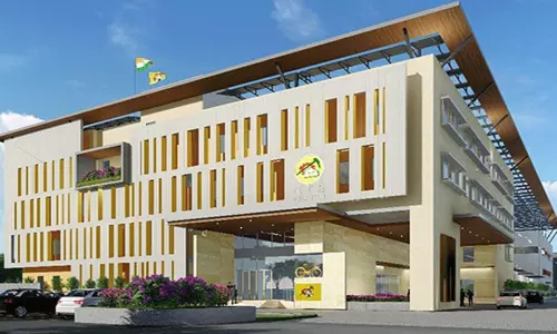 టీడీపీ కార్యాలయం కూల్చేయాలంటూ ఆళ్ల పిటిషన్‌