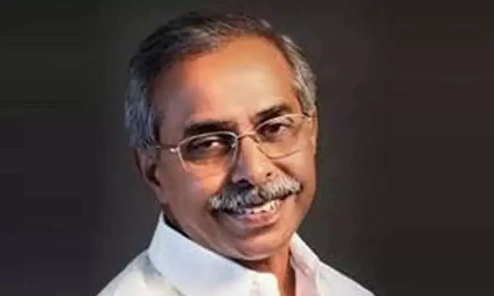 వైఎస్ వివేక హత్య కేసులో కీలక పరిణామం.. మాజీ మంత్రికి మరోసారి సిట్ నోటీసులు వైఎస్ వివేక హత్య కేసులో కీలక పరిణామం.. మాజీ మంత్రికి మరోసారి సిట్ నోటీసులు