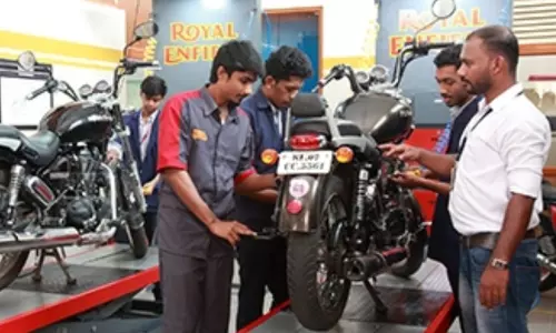 బైక్  రిపేరింగ్ లో ఉచిత శిక్షణ