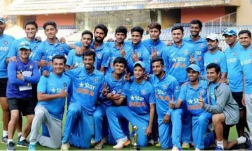 దృఢమైన బంధాల కోసం టీమ్ బాండింగ్ దృఢమైన బంధాల కోసం టీమ్ బాండింగ్