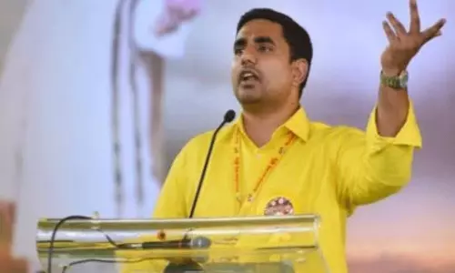 పేటిఎంలో 5 రూపాయలు వేస్తే పోస్ట్ పెడతారు, 3 రూపాయలు వేస్తే లైక్ కొడతారు : నారా లోకేష్