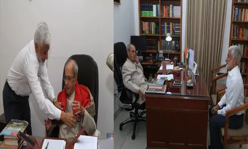 మాజీ రాష్ట్రపతి ప్రణబ్ ముఖర్జీతో భేటీ అయిన విజయసాయిరెడ్డి