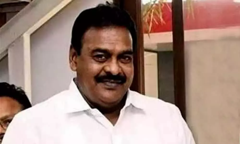 పవన్పై ఎమ్మెల్యే రాపాక సంచలన వ్యాఖ్యలు పవన్పై ఎమ్మెల్యే రాపాక సంచలన వ్యాఖ్యలు