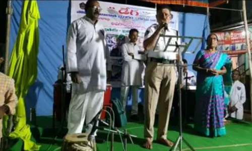 రోడ్డు ప్రమాదాలు, ఆర్థిక నేరాలపై అవగాహన సదస్సు