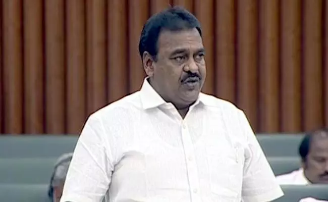 సీఎం జగన్ నిర్ణయం చరిత్రాత్మకం : రాపాక వైసీపీలో చేరతారా? సీఎం జగన్ నిర్ణయం చరిత్రాత్మకం : రాపాక వైసీపీలో చేరతారా?
