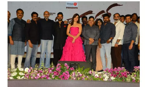 ఫ్యాన్స్ ఉంటే మాకు ప్రతిరోజు పండగే: సాయి తేజ్ ఫ్యాన్స్ ఉంటే మాకు ప్రతిరోజు పండగే: సాయి తేజ్