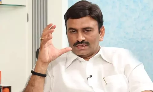 రఘురామ డేరింగ్‌ వెనక వైఎస్‌ ఆత్మ వుందా?