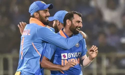 IndvsWI 3rd ODI : శుభారంబాన్ని ఇచ్చిన విండీస్ ఓపెనర్లు