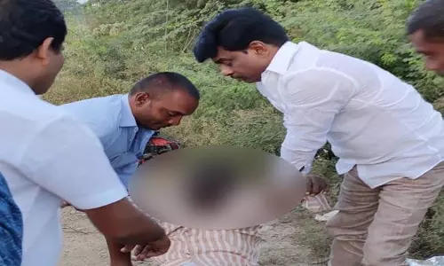 క్షతగాత్రుని పట్ల ఎంపీ గోరంట్ల మాధవ్‌ ఔదార్యం