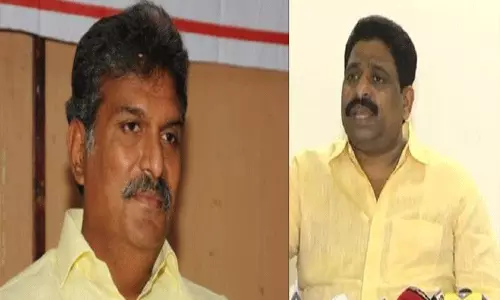 ఎంపీ కేశినేని నాని, ఎమ్మెల్సీ బుద్దా వెంకన్న హౌస్ అరెస్ట్ ఎంపీ కేశినేని నాని, ఎమ్మెల్సీ బుద్దా వెంకన్న హౌస్ అరెస్ట్