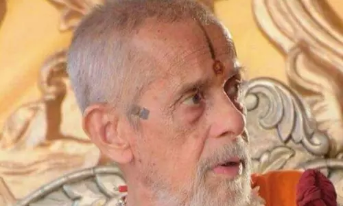 పెజావర మఠాధిపతి శివైక్యం పెజావర మఠాధిపతి శివైక్యం