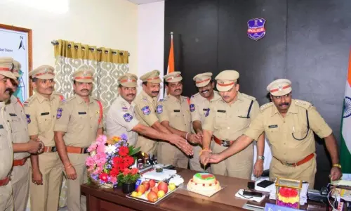 నూతన సంవత్సర శుభాకాంక్షలు తెలిపిన జిల్లా ఎస్పీ