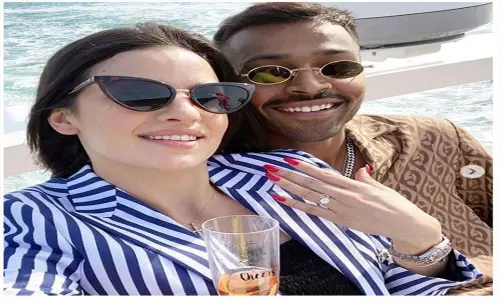 బాలీవుడ్ నటి నటాషాతో హార్థిక్ పాండ్య నిశ్చితార్ధం