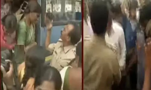 అమరావతి బంద్: కొనసుగుతున్న రైతుల ఆందోళన అమరావతి బంద్: కొనసుగుతున్న రైతుల ఆందోళన