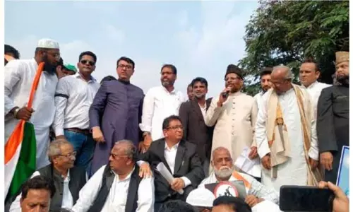 సీఏఏకు వ్యతిరేకంగా హైదరాబాద్ లో ఆందోళన