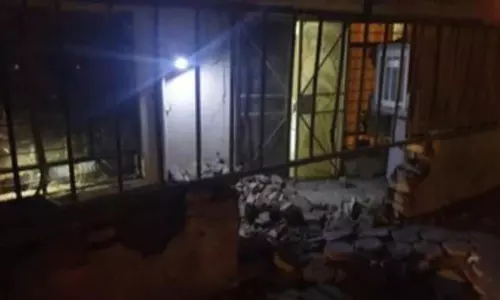 అమెరికా టార్గెట్గా ఇరాక్ దాడులు.. అమెరికా టార్గెట్గా ఇరాక్ దాడులు..