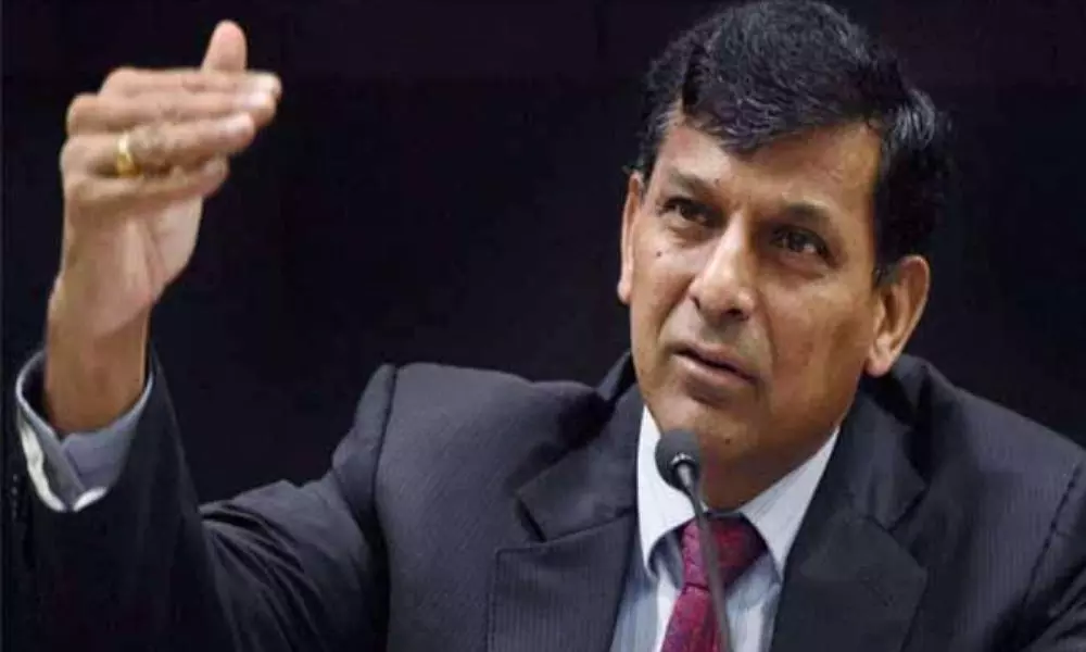 బాలీవుడ్ నటి పై ఆర్బీఐ మాజీ గవర్నర్ రఘురామ రాజన్ ప్రశంసలు బాలీవుడ్ నటి పై ఆర్బీఐ మాజీ గవర్నర్ రఘురామ రాజన్ ప్రశంసలు