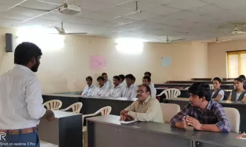 Andhrapradesh: ఇంటెన్షిప్ దాని ఉపయోగాలపై పవర్ పాయింట్ ప్రెసెంటేషన్