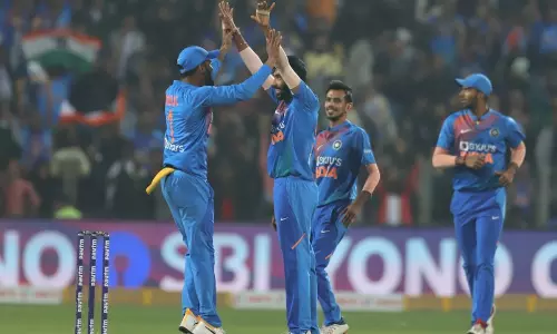India vs Sri Lanka : ఐదో వికెట్ కోల్పోయిన శ్రీలంక India vs Sri Lanka : ఐదో వికెట్ కోల్పోయిన శ్రీలంక