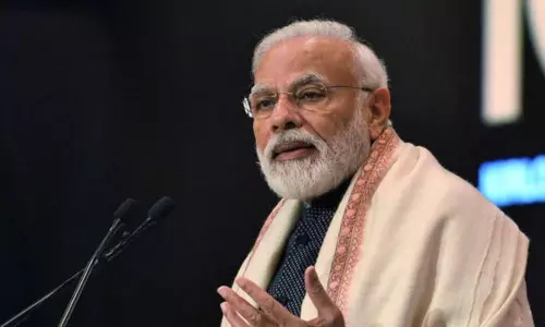 ప్రధాని మోదీకి తాకిన నిరసన సెగలు ప్రధాని మోదీకి తాకిన నిరసన సెగలు