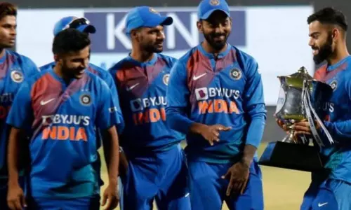 ఐసీసీ టీ20 ర్యాంకింగ్స్.. 9వస్థానంలో కోహ్లీ ఐసీసీ టీ20 ర్యాంకింగ్స్.. 9వస్థానంలో కోహ్లీ