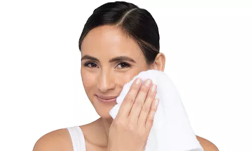 చలికాలంలో చర్మం పొడిబారకుండా ఉండటానికి జాగ్రత్తలు