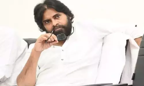 దాడులు పునరావృతం అయితే చూస్తూ ఊరుకోం: పవన్ దాడులు పునరావృతం అయితే చూస్తూ ఊరుకోం: పవన్