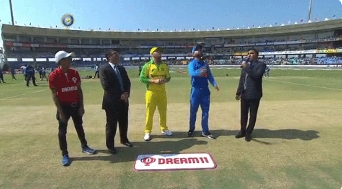 India vs Australia, 2nd ODI : గెలుపు దిశగా భారత్
