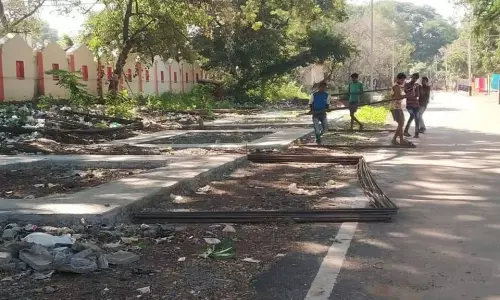 సూళ్ళూరుపేట పట్టణంలో రైల్వేలైను వంతెన పనులు ప్రారంభం