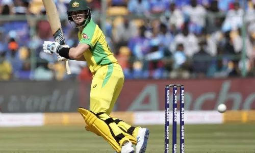 IND V AUS 3rd ODI :  నిలకడగా ఆడుతున్న ఆసీస్